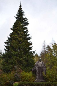 Ялкала. Памятник В.И.Ленину