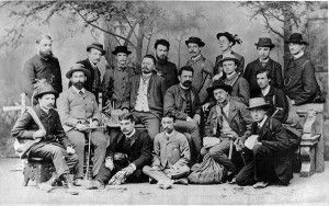 Стажеры Мюнхенского университета во время экскурсии. (В.И.Вернадский стоит справа от профессора Пауля Грота.)  Мюнхен. 1889 год