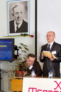 Конференцию открывает заведующий кафедрой английской филологии и перевода СПбГУ В.И.Шадрин.