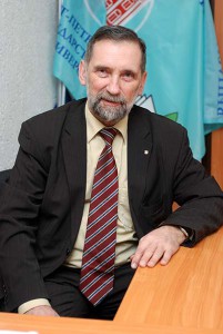 Леонид Олегович ИВАНОВ,  председатель профсоюзной организации сотрудников СПбГУ